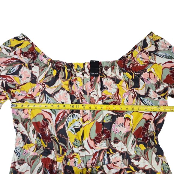 Torrid Sz 4XL Wom Romper Short Sleeve Tropical Floral Print Pockets Spring Break - Picture 8 of 13
